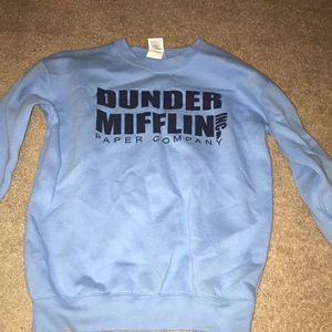 dunder mifflin sweat shirt!